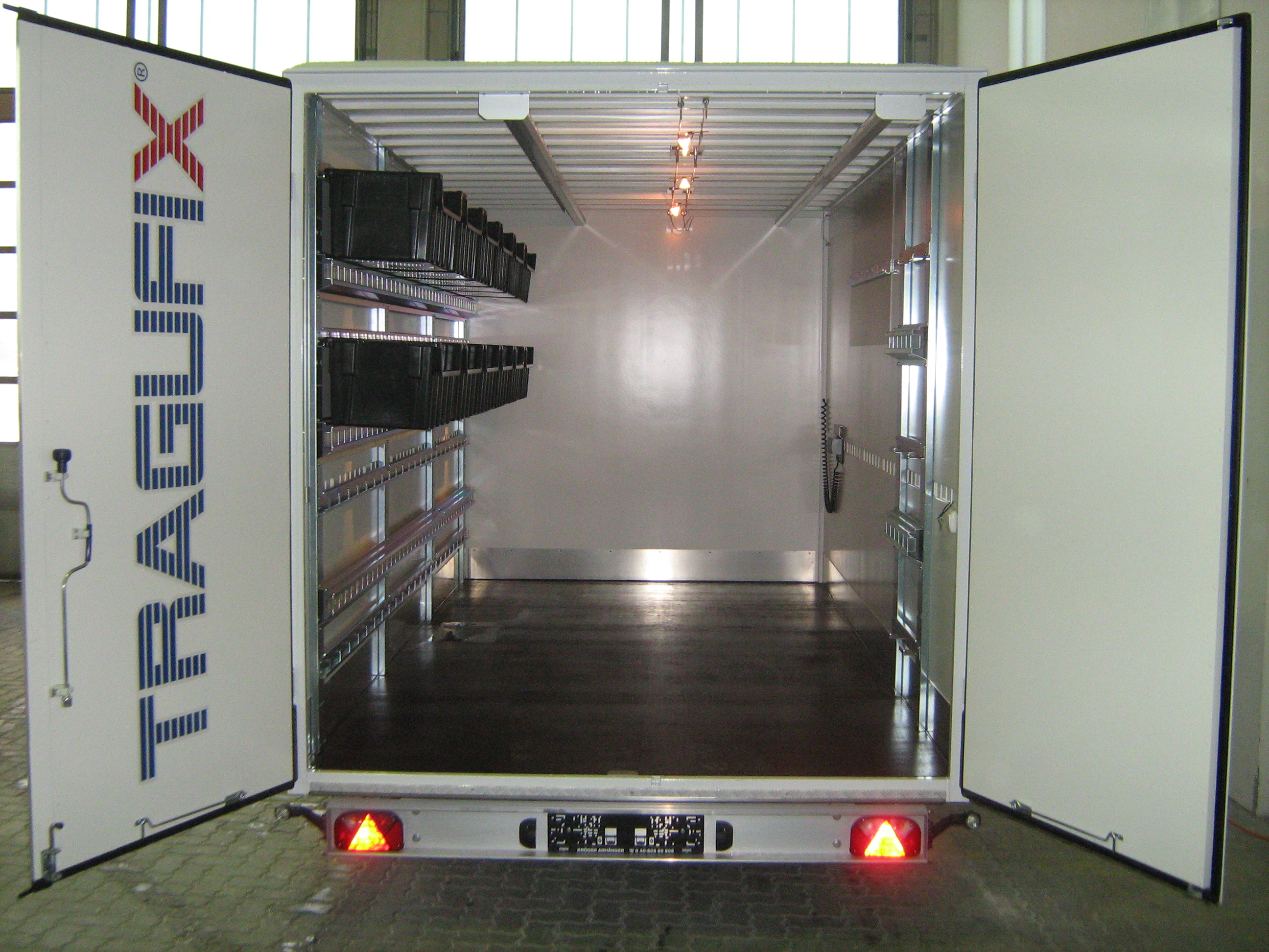 Attached picture 14585-TragufixKoffer(1).jpg